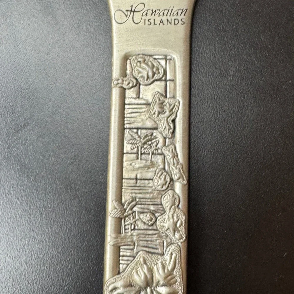 Hawaiian Islands Bottle Opener Barware Heavy‎ Souvenir Tropical Decor Pewter